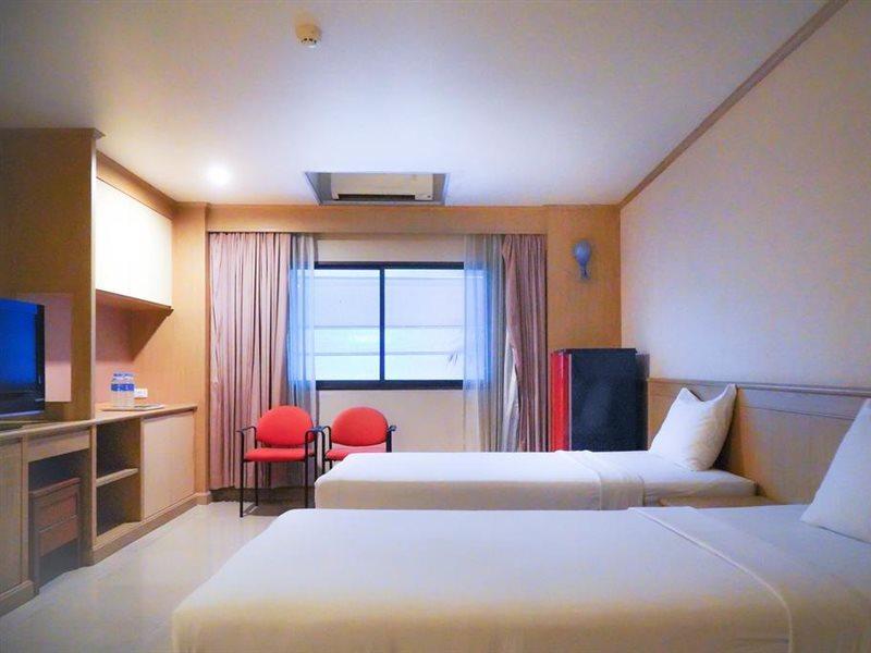 Dt Hotel - Pratunam Bangkok Exterior photo