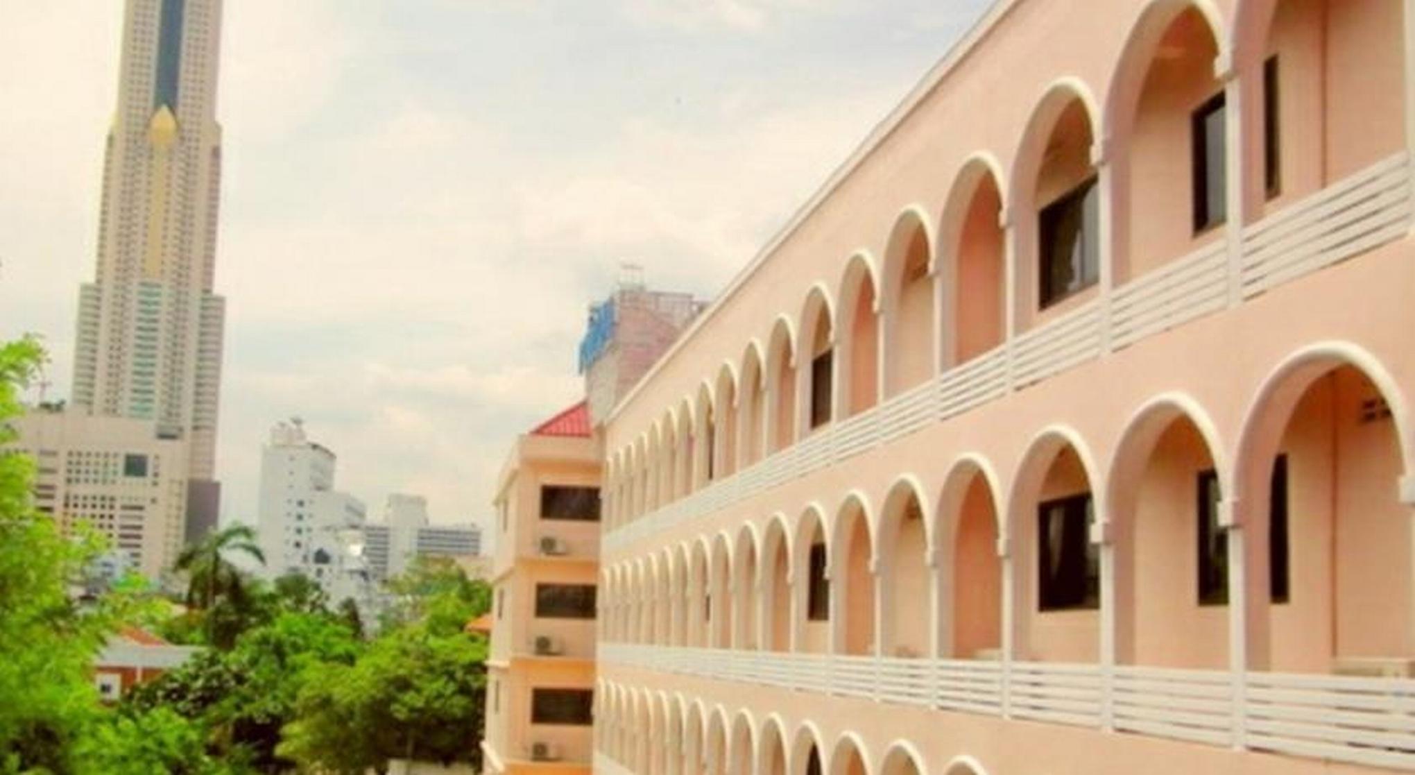 Dt Hotel - Pratunam Bangkok Exterior photo