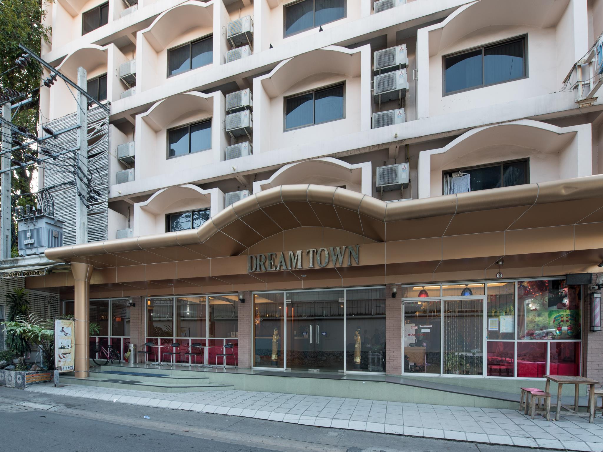 Dt Hotel - Pratunam Bangkok Exterior photo
