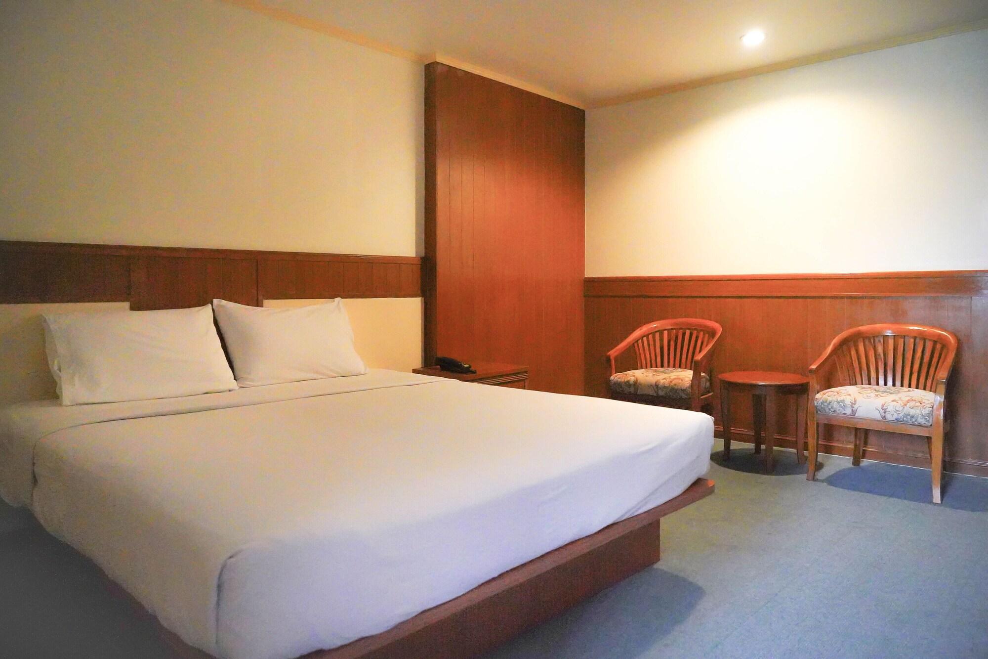 Dt Hotel - Pratunam Bangkok Exterior photo
